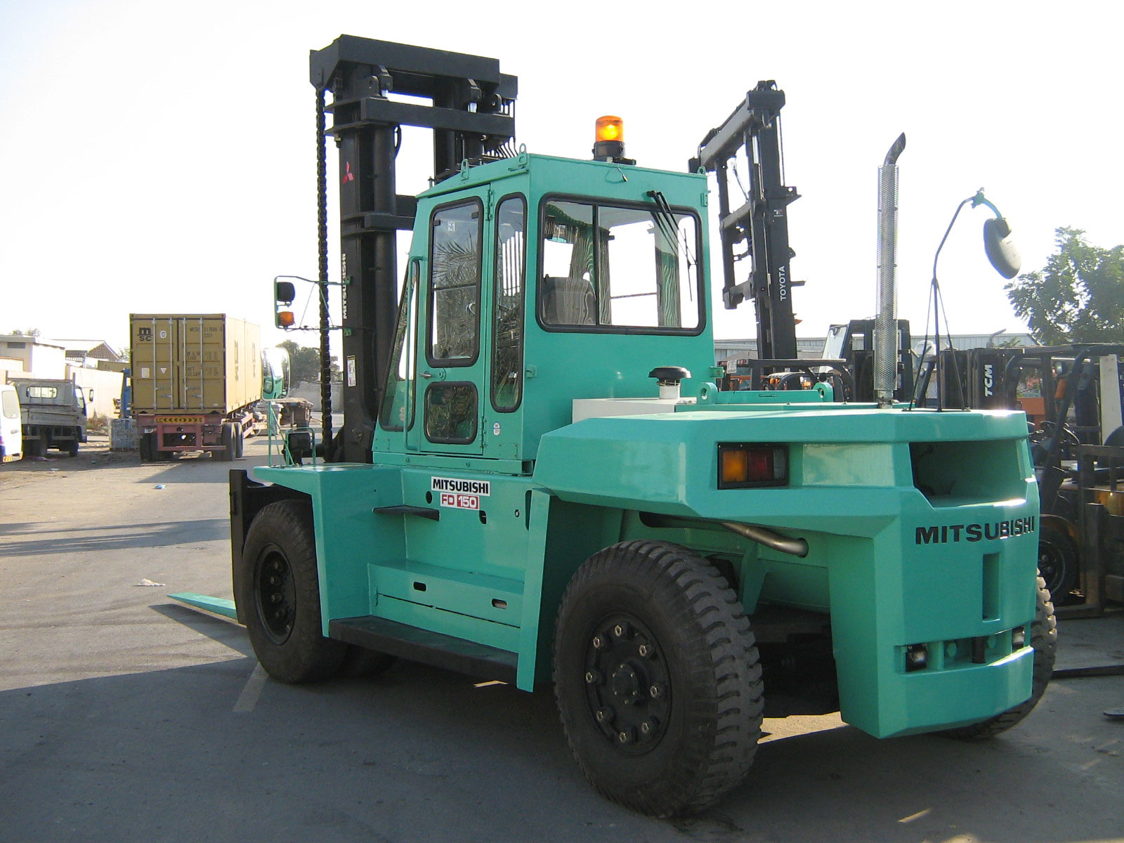 Xe nang hang mitsubishi