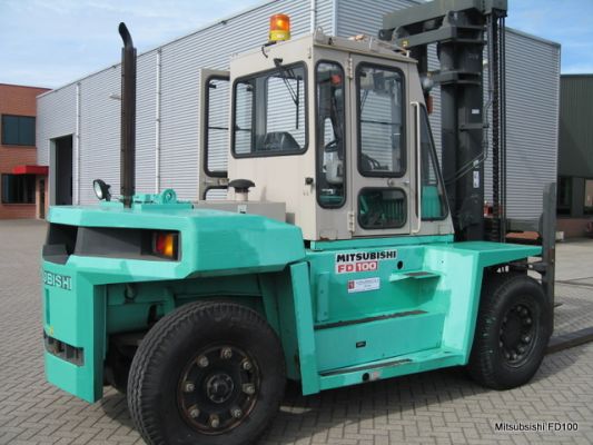xe nang hang diesel va xang gas