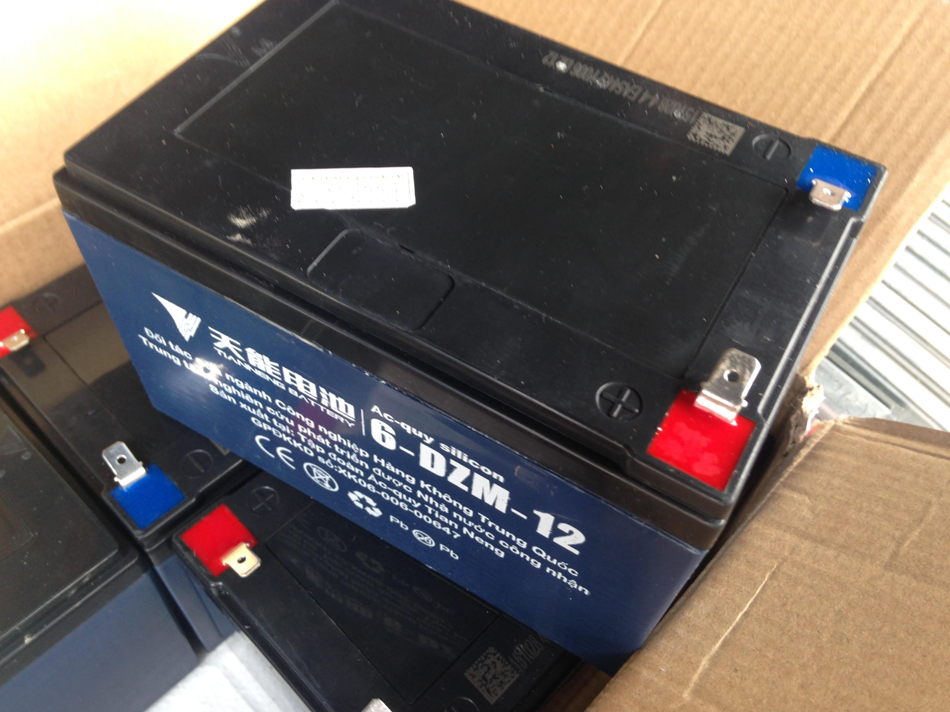 luu ý khi su dung ac quy xe nang hang