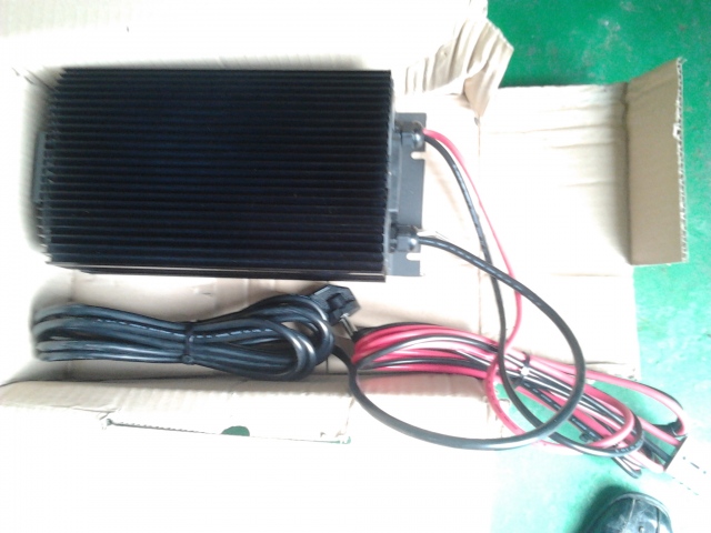 may sac ac quy xe nang hang