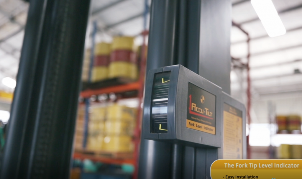 chi-bao-don-bay-nga-ba